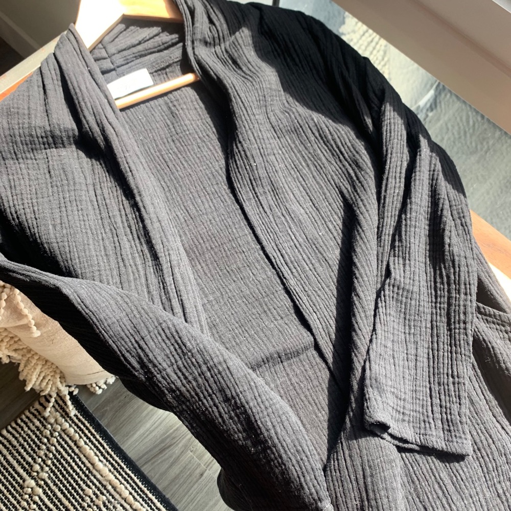 Black kimono